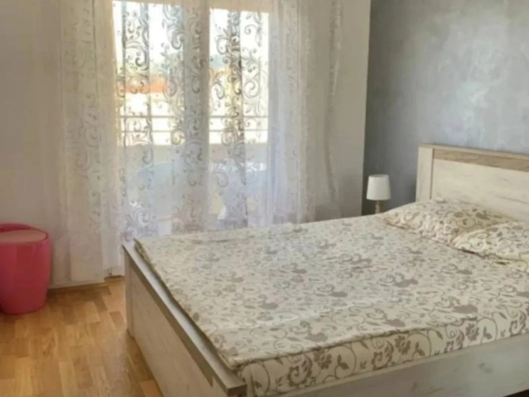 Izdavanje: Jednosoban stan 45 m² sa terasom – Stari aerodrom, Podgorica
