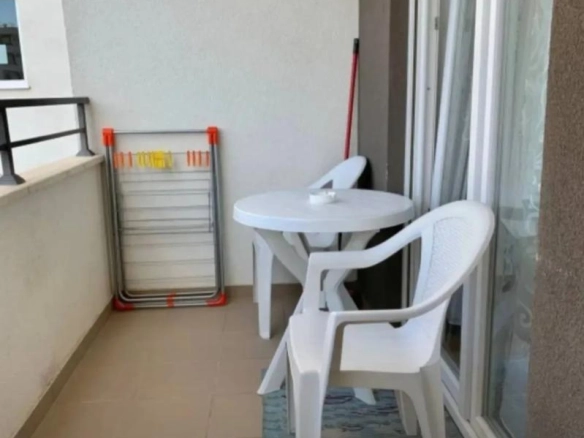 Izdavanje: Jednosoban stan 45 m² sa terasom – Stari aerodrom, Podgorica