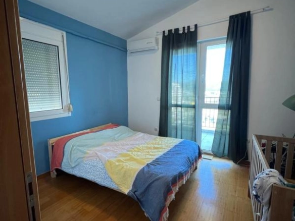 Dvosoban stan 90 m² u centru grada na 10. spratu sa liftom – Bar