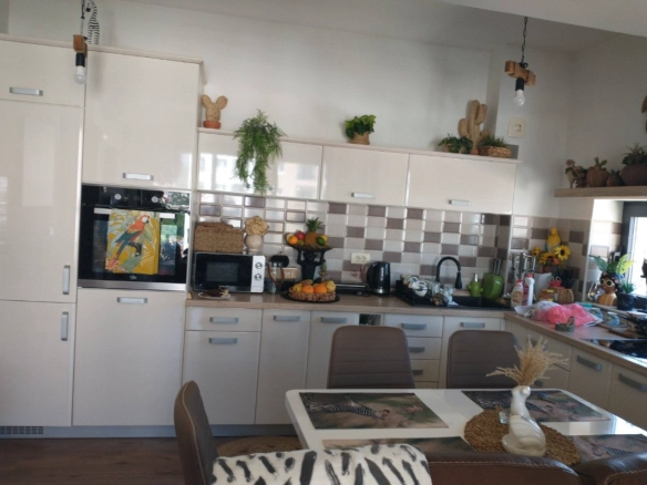 Dvosoban stan 63 m² – Ilino, Bar — fotografija 2