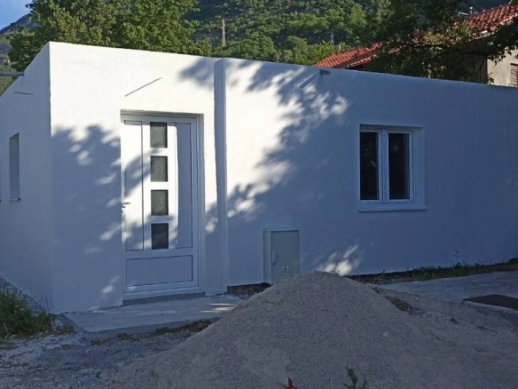 Kuća 86 m² sa pogledom na more na placu od 276 m² – Sutomore, Bar