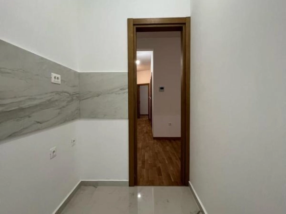 Dvosoban stan 58 m² u odličnoj lokaciji – Bečići, Budva