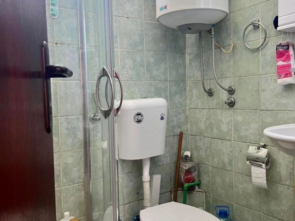 Jednosoban stan 33 m² u zgradi bez lifta – Polje, Bar
