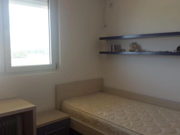Trosoban stan 82 m² sa pogledom na more i planine – centar, Bar