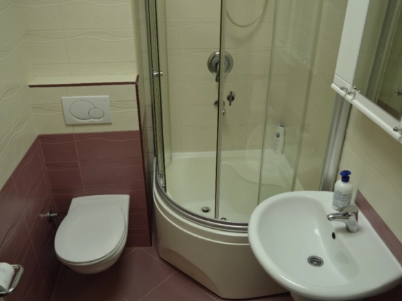 Jednosoban stan 50 m² sa prostranom terasom – Rozino, Budva