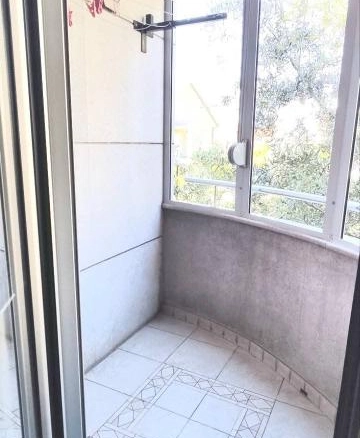 Izdavanje: Jednosoban stan 35 m² potpuno namješten – Stari aerodrom, Podgorica