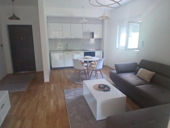 Jednosoban stan 46 m² sa pogledom na more – Bečići, Budva