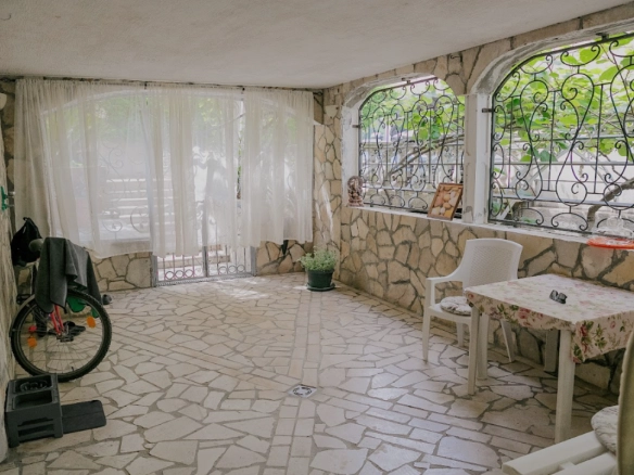 Kuća 263 m² sa 8 terasa i panoramskim pogledom na zaliv – Prčanj, Kotor