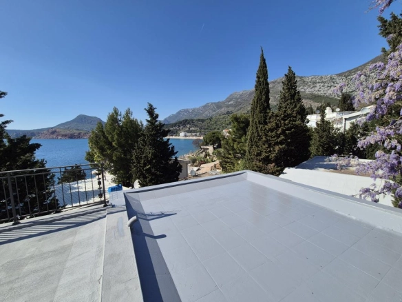 Dvosoban stan 44 m² na prvoj liniji do mora – Sutomore, Bar