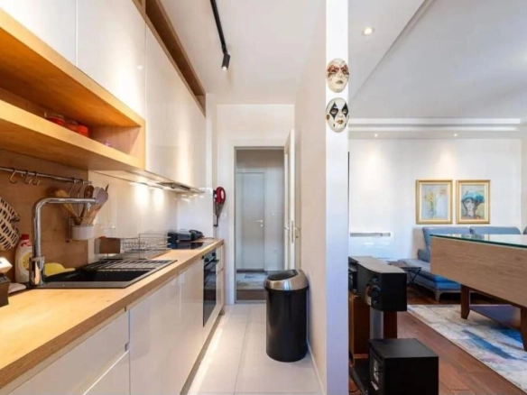 Izdavanje: Dvosoban stan 68 m² sa terasom i parkingom – Central Point, Podgorica