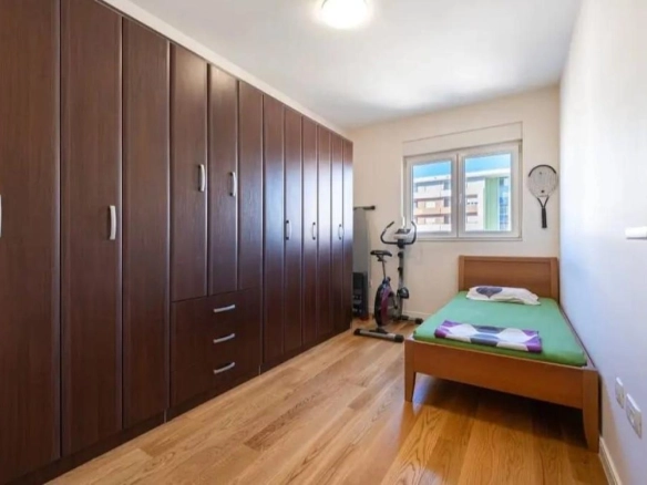 Izdavanje: Dvosoban stan 68 m² sa terasom i parkingom – Central Point, Podgorica