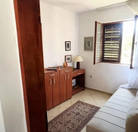 Kuća 78 m² na placu od 261 m², blizu mora – Utjeha, Bar