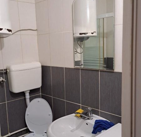 Dva stana po 34 m², jednosoban i garsonjera – Konik, Podgorica