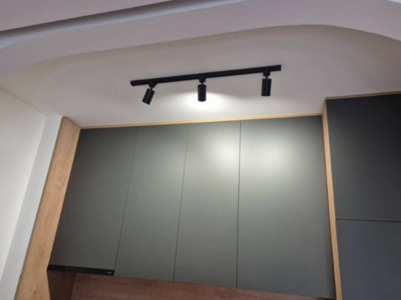 Jednosoban stan 43 m² sa terasom i pogledom na more – Bečići, Budva