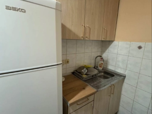 Jednosoban stan 40 m² u centralnom dijelu Maina, Budva