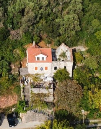 Plac 2706 m² sa pogledom na more i zaliv – Kumbor, Herceg Novi