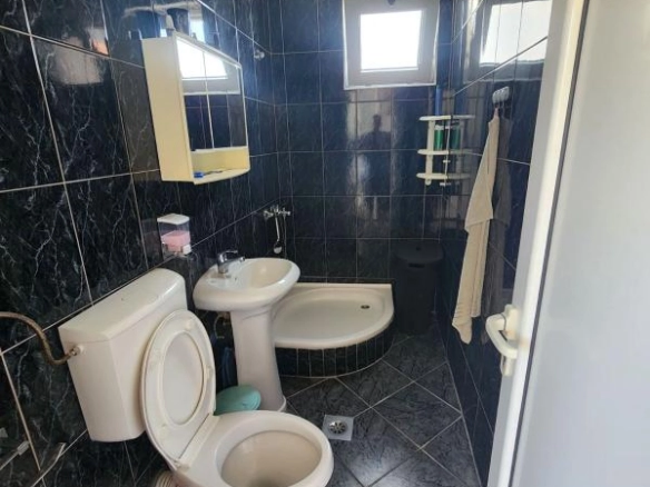Kuća 120 m² sa dva sprata i odvojenim ulazima – Đerane, Ulcinj
