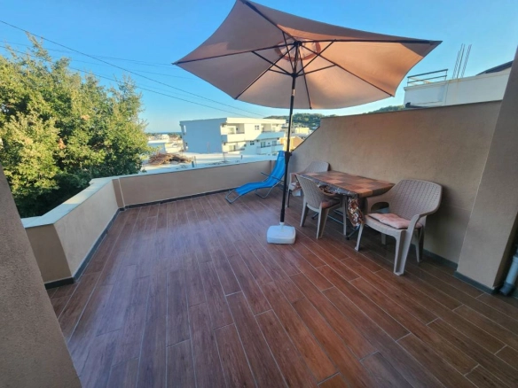 Kuća 120 m² sa dva sprata i odvojenim ulazima – Đerane, Ulcinj