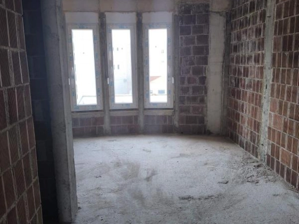 Jednosoban stan 30 m² u zgradi u izgradnji – Šušanj, Bar