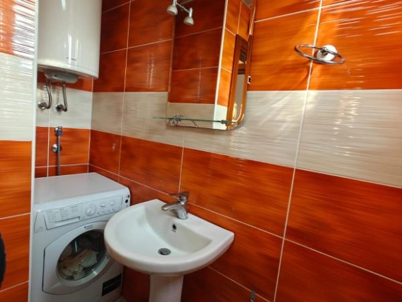 Jednosoban stan 49 m² u novogradnji sa liftom – Lazi, Budva