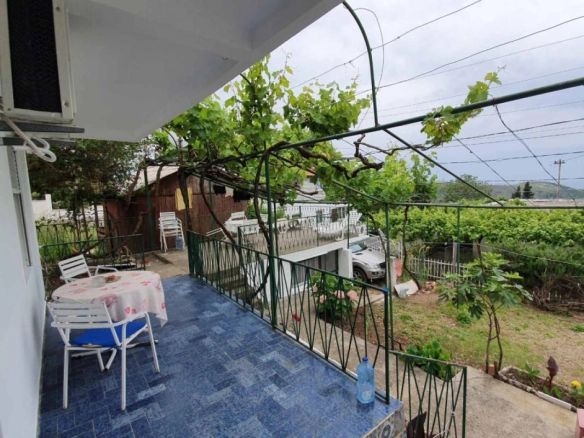 Kuća 117 m² sa terasom od 30 m² u mirnom dijelu – Sutomore, Bar