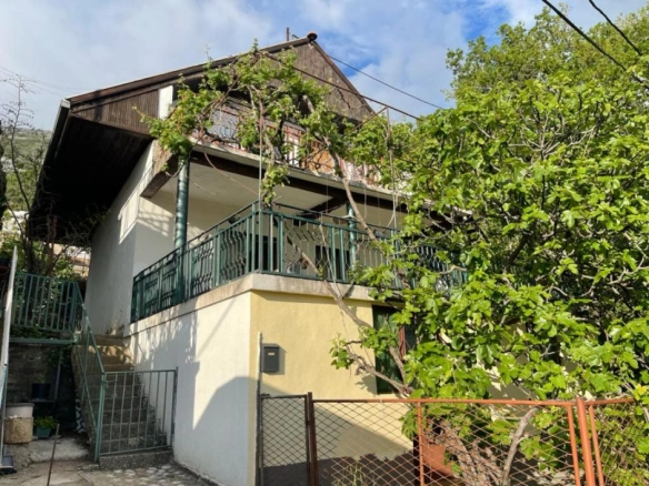 Kuća 95 m² na tri sprata sa pogledom na more – Sutomore, Bar