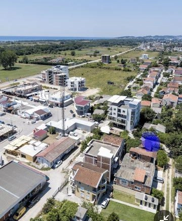 Plac 240 m² sa kućom za rušenje od 120 m² – Donji Štoj, Ulcinj