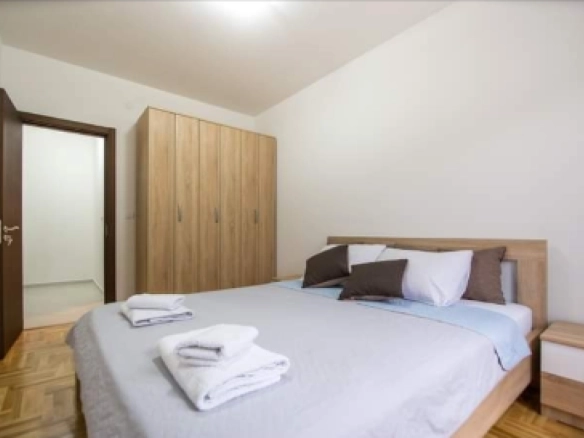 Jednosoban stan 47 m² sa pogledom na planine – Bečići, Budva