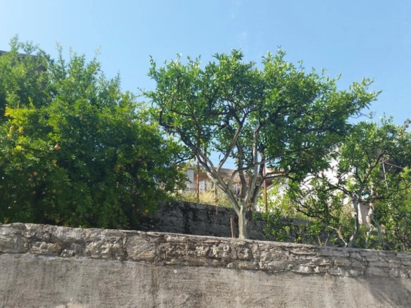 Trosoban stan 91 m² blizu mora sa garažom i dvorištem – Igalo, Herceg Novi