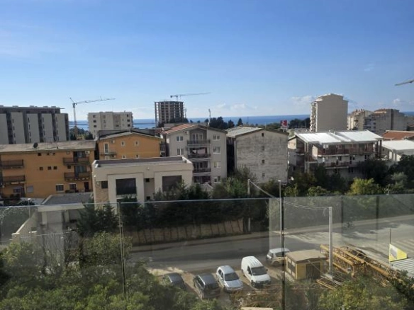 Dvosoban stan 69 m² sa pogledom na more u novogradnji – Ilino, Bar