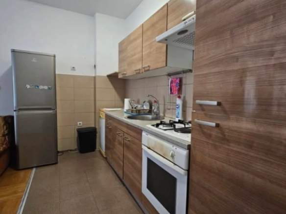 Dvosoban stan 78 m² u novijoj zgradi sa liftom – Rozino, Budva