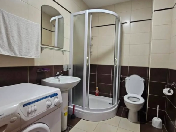 Dvosoban stan 78 m² u novijoj zgradi sa liftom – Rozino, Budva