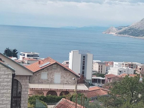 Kuća 90 m² sa pogledom na more i potencijalom za izdavanje – Dobra Voda, Bar