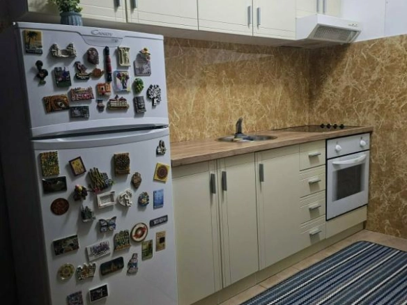 Dvosoban stan 79 m² sa bočnim pogledom na more – Bečići, Budva
