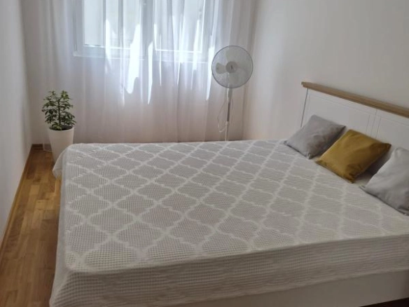 Jednosoban stan 46 m² u novogradnji sa terasom – Lazi, Budva