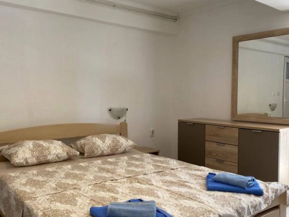 Kuća 235 m² na placu od 1200 m² sa mogućnošću gradnje još jedne vile – Reževići, Budva
