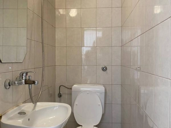 Kuća 235 m² na placu od 1200 m² sa mogućnošću gradnje još jedne vile – Reževići, Budva