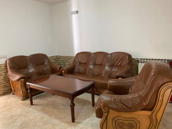 Kuća 235 m² na placu od 1200 m² sa mogućnošću gradnje još jedne vile – Reževići, Budva
