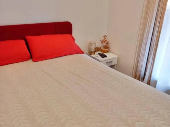 Dvosoban stan 63 m² na dva nivoa sa dvije terase – Velji Vinogradi, Budva