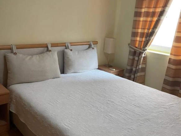 Trosoban stan 83 m² sa terasom i pogledom na more – Petrovac, Budva