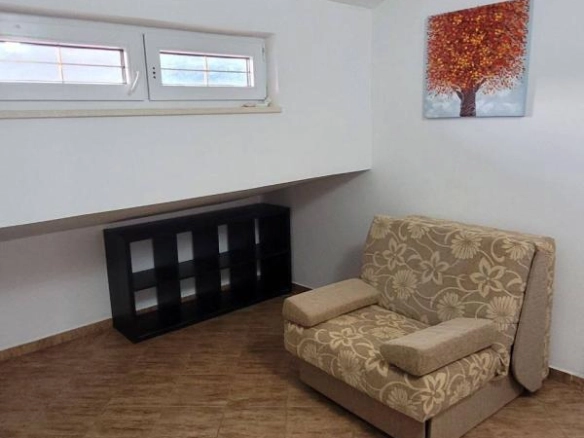 Izdavanje: Dvosoban dupleks stan 90 m² sa pogledom na planine – Sutomore, Bar