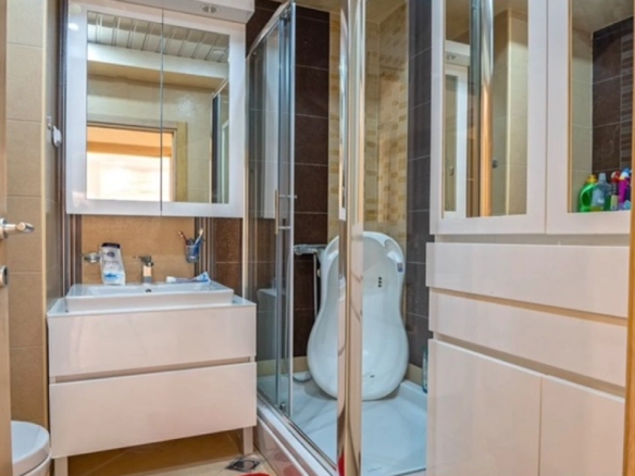 Dvosoban stan 80 m² u novogradnji, 15 minuta od mora – Rozino, Budva