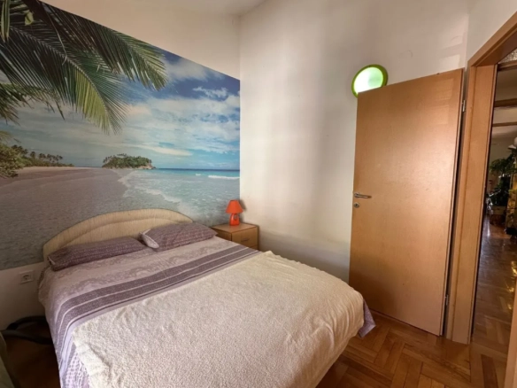 Dvosoban stan 74 m² sa pogledom na more – Lazi, Budva