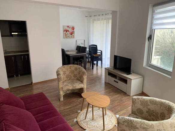 Jednosoban stan 49 m² sa garažnim mjestom u cijeni – Bečići, Budva