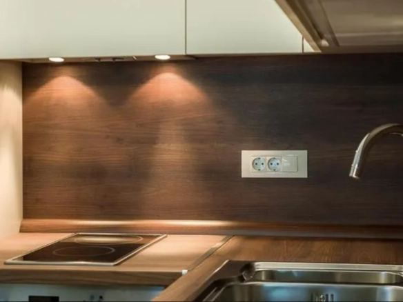 Dvosoban stan 55 m² sa bočnim pogledom na more – Bečići, Budva