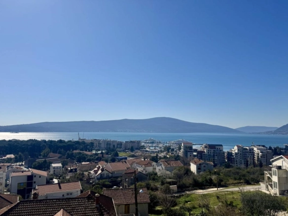 Kuća 315 m² sa panoramskim pogledom na Bokokotorski zaliv – Tivat