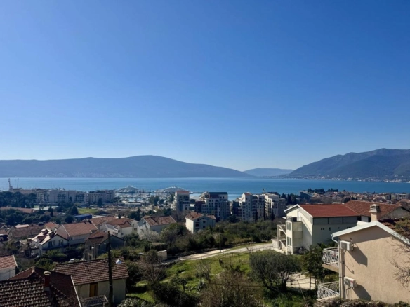 Kuća 315 m² sa panoramskim pogledom na Bokokotorski zaliv – Tivat