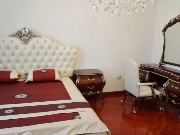 Kuća 372 m² na placu od 784 m² uz zelenu zonu – Radovići, Tivat