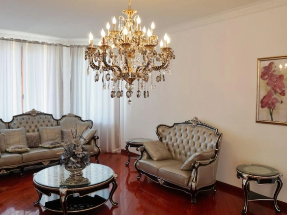 Kuća 372 m² na placu od 784 m² uz zelenu zonu – Radovići, Tivat