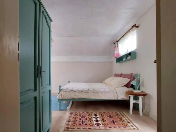 Hotel 420 m² – kompleks od 7 kuća na placu od 2000 m² – Cetinje